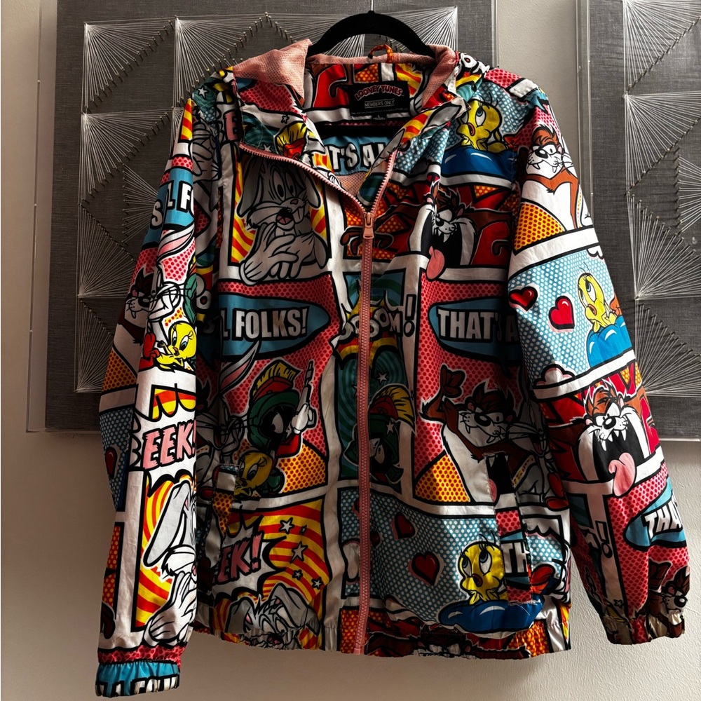 Members Only Looney Tunes Windbreaker With Hood Large